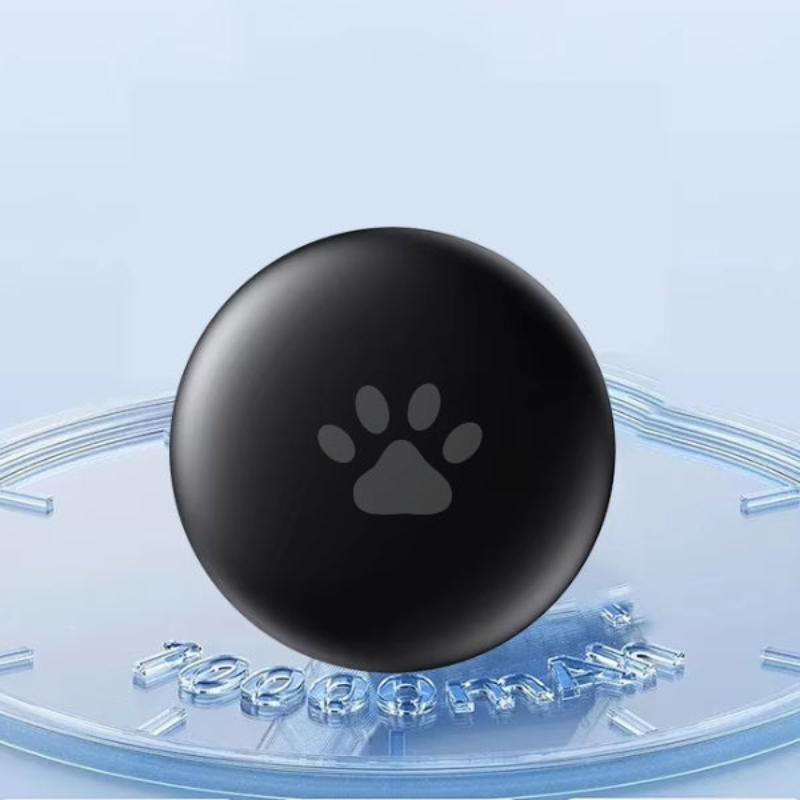 Cat Tracker, incredibly lightweight at just 6 grams and compact in size at only 31.7mm x 31.7mm x 8mm